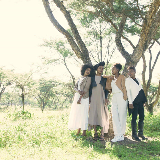 10月27日（日）「Flore Artist Gallery」にて、andu ametデザイナー鮫島弘子のトークイベントを開催いただきます。