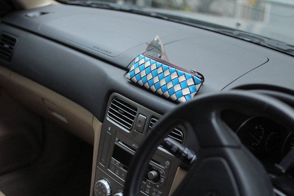 A size that is compact and neat